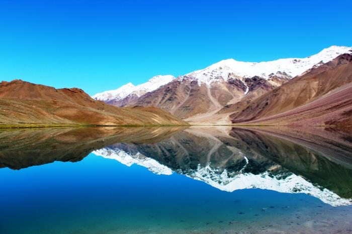 he-Lake-of-Moon-is-situated-at-an-altitude-of-4270-m-in-the-Himalayan-region-of-Lahaul-and-Spiti.jpg