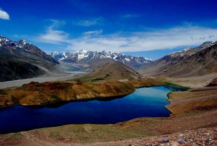 geous-natural-wonder-is-found-in-the-Spiti-Valley-which-sprawls-across-India-and-neighbors-Tibet.jpg