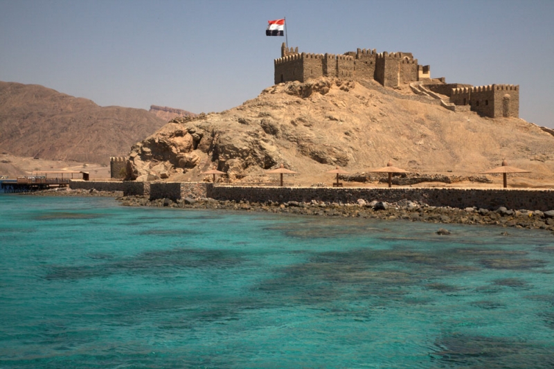 Island-of-the-Pharaoh-Red-Sea.jpg