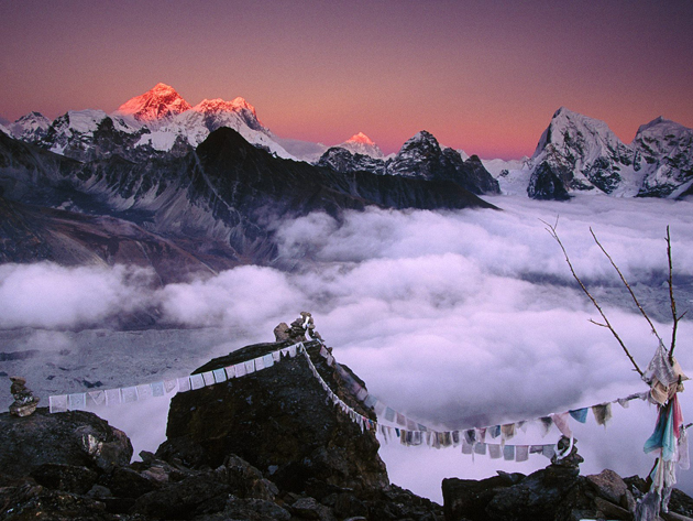 mount-everest-himalayas-Nepal-is-one-of-Beautiful-Places-in-Nepal.jpg