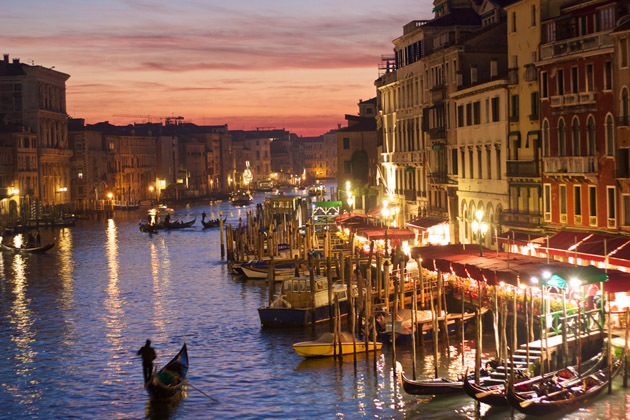 Romantic-and-Beautiful-Places-in-Venice.jpg