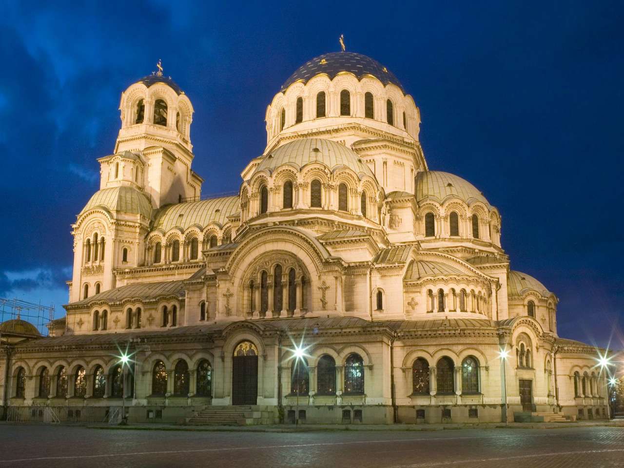 Alexander-Nevsky-Cathedral-Sofia-Bulgaria.jpg
