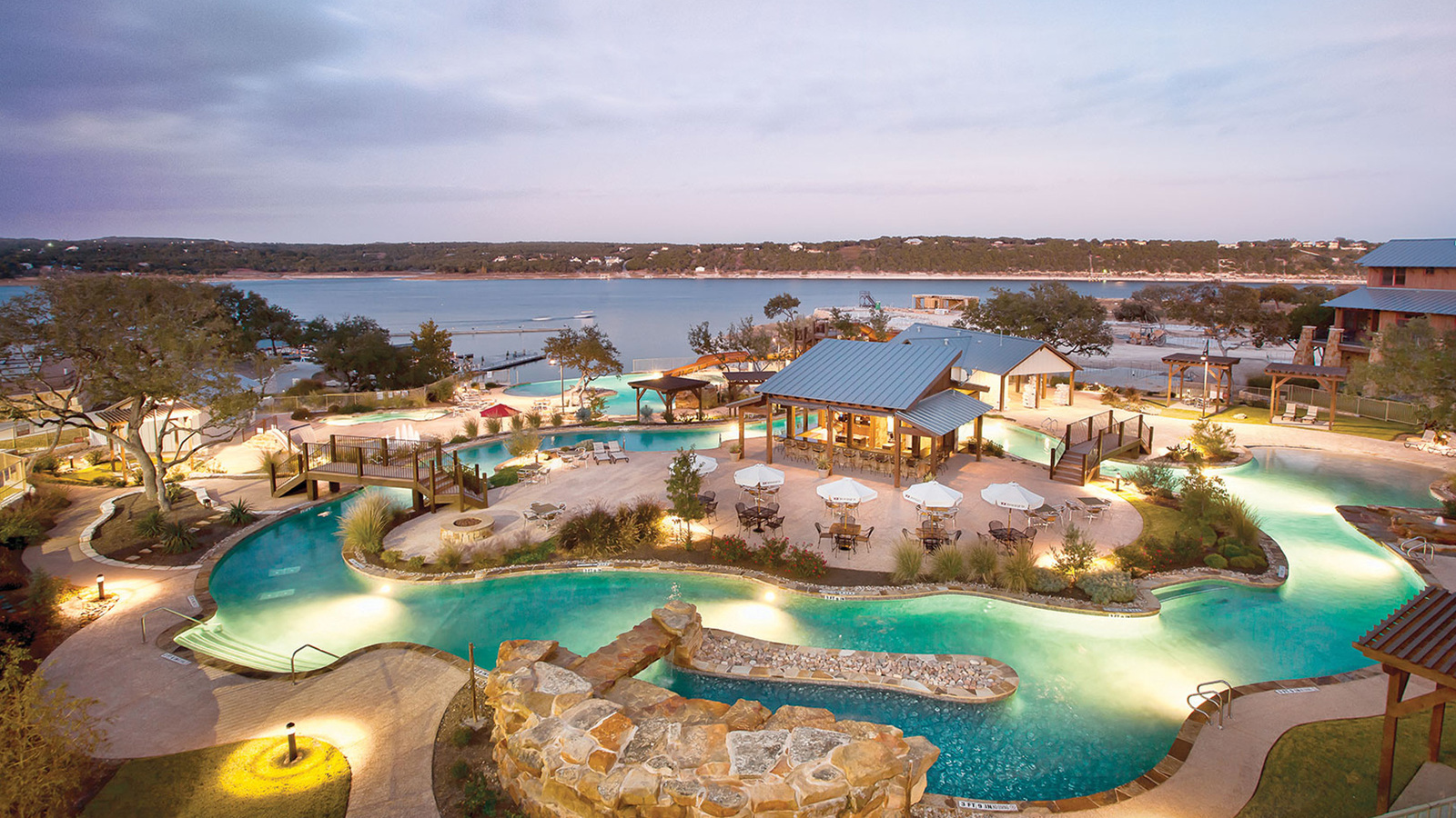 Lazy-River-Pool-in-lake-travis.jpg