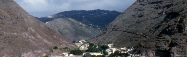 Saint-Helena-is-a-tropical-island-of-volcanic-origin-in-the-South-Atlantic-Ocean-940x198.jpg