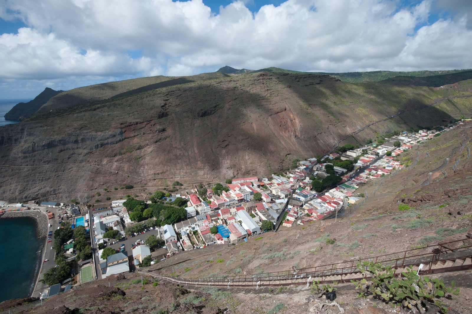 Demographics-of-Saint-Helena-Island.jpg