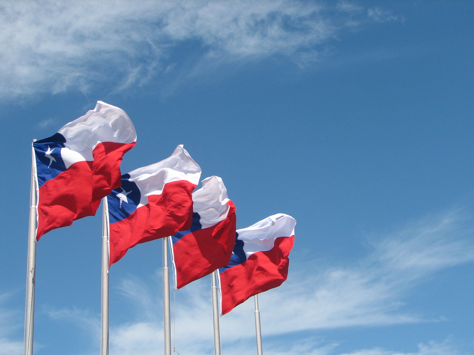 flags-of-Chile.jpg