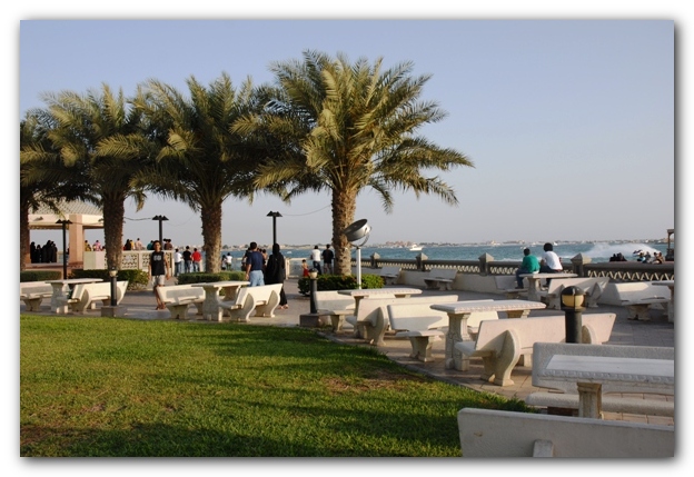 al-qamar-makarem-beach.jpg