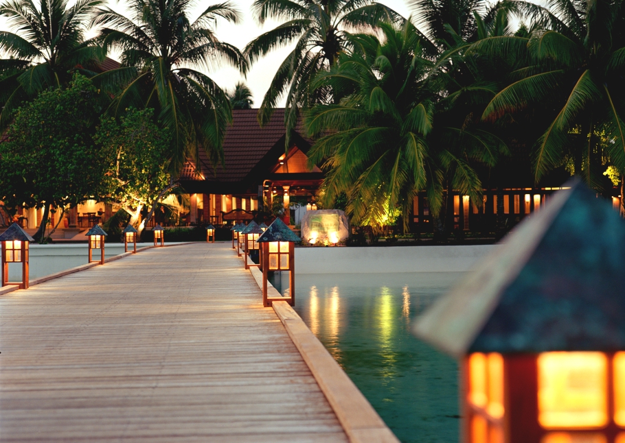 The-breathtaking-in-Kurumba-Maldives-Resort.jpg