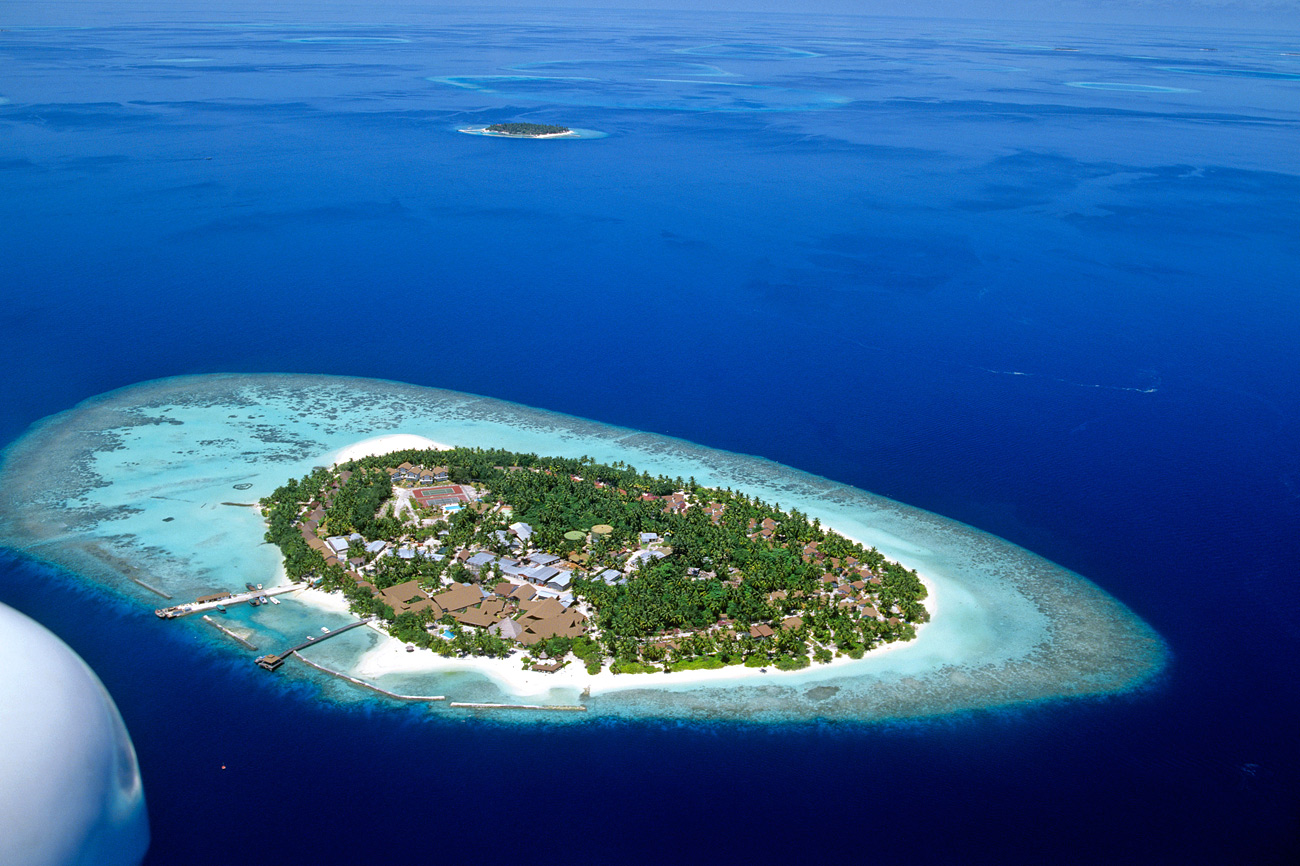 amazing-place-in-kurumba-maldives.jpg