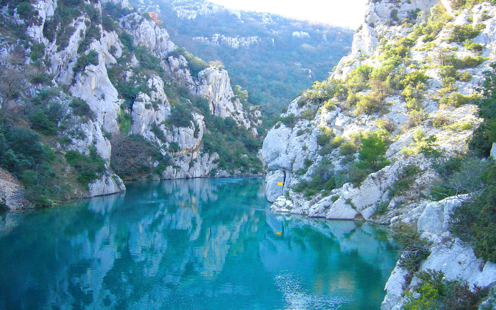 The-Gorges-du-Verdon-also-called-the-Grand-Canyon-du-Verdon.jpg