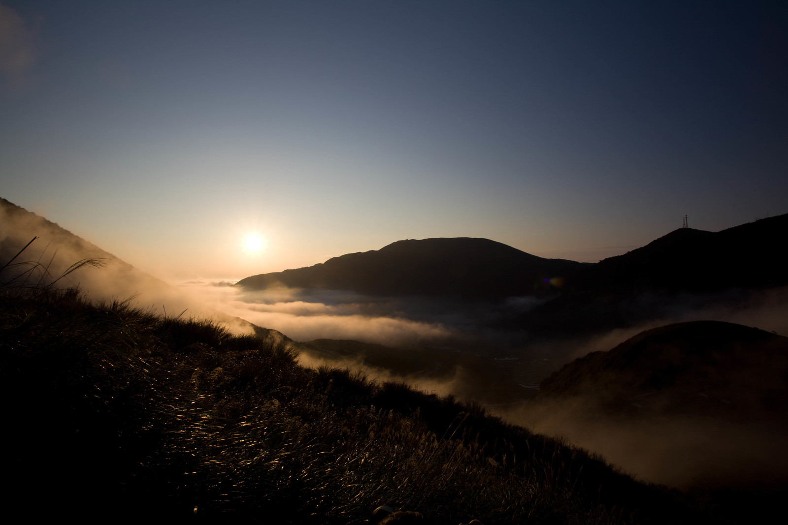 Amazing-Yangmingshan-landscape.jpg