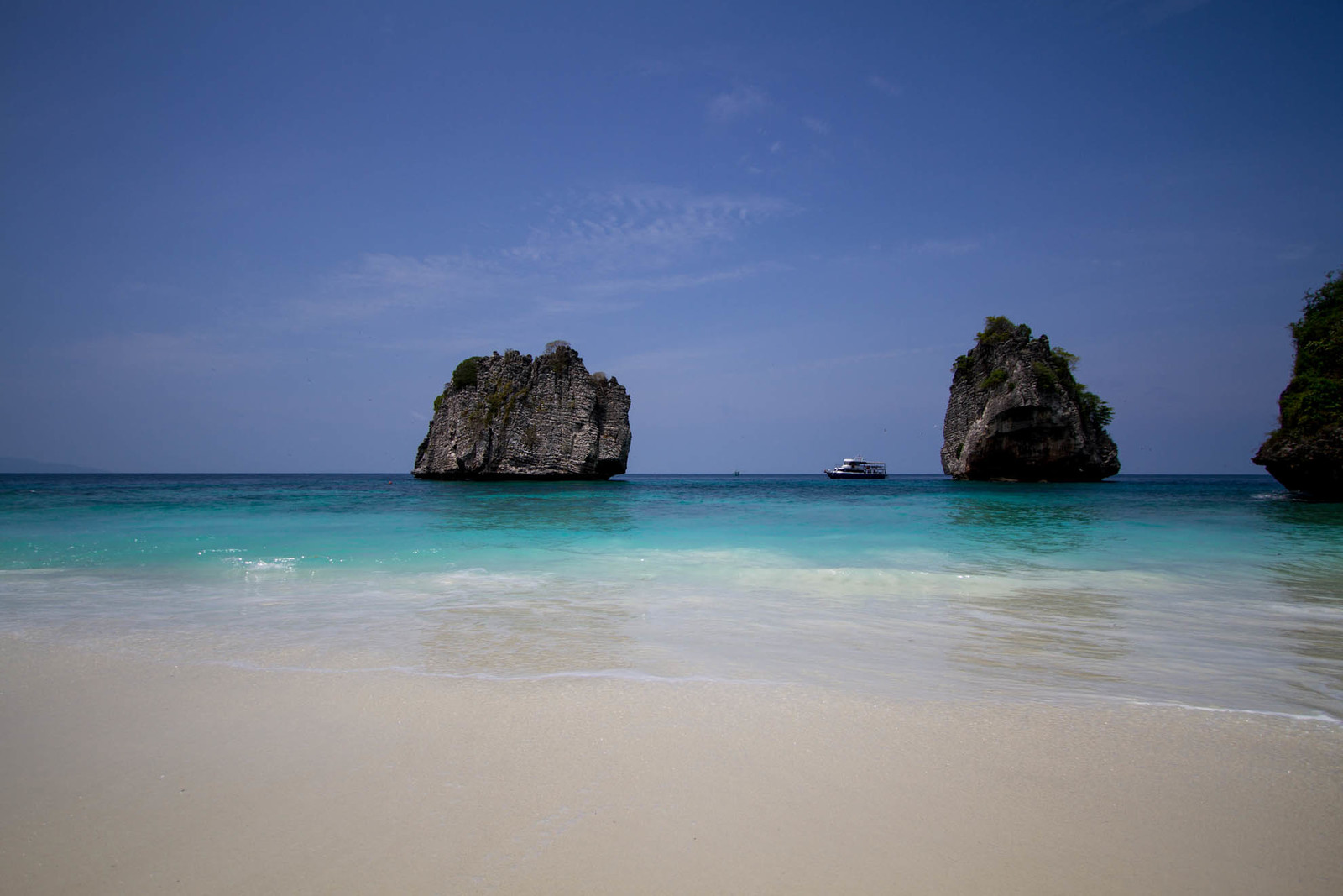 dive-centre-ko-lanta-thailand.jpg