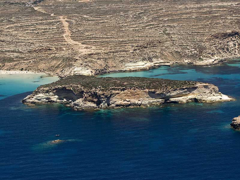 Lampedusa-Rabbit-Island.jpg