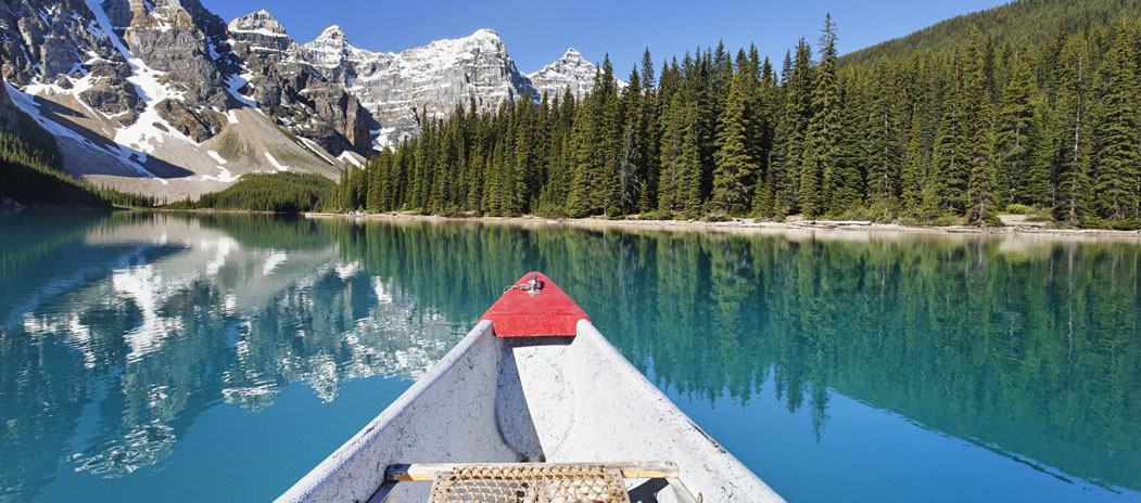 Luxury-Banff-Lodge-Cabins-in-the-Rocky-Mountains.jpg