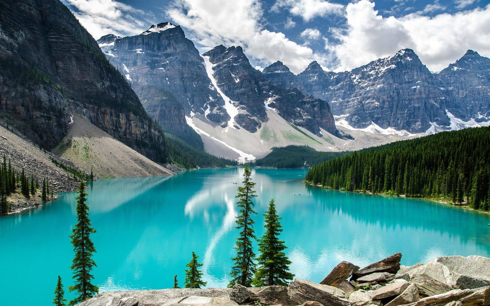 Aazing-photo-od-Moraine-Lake.jpg