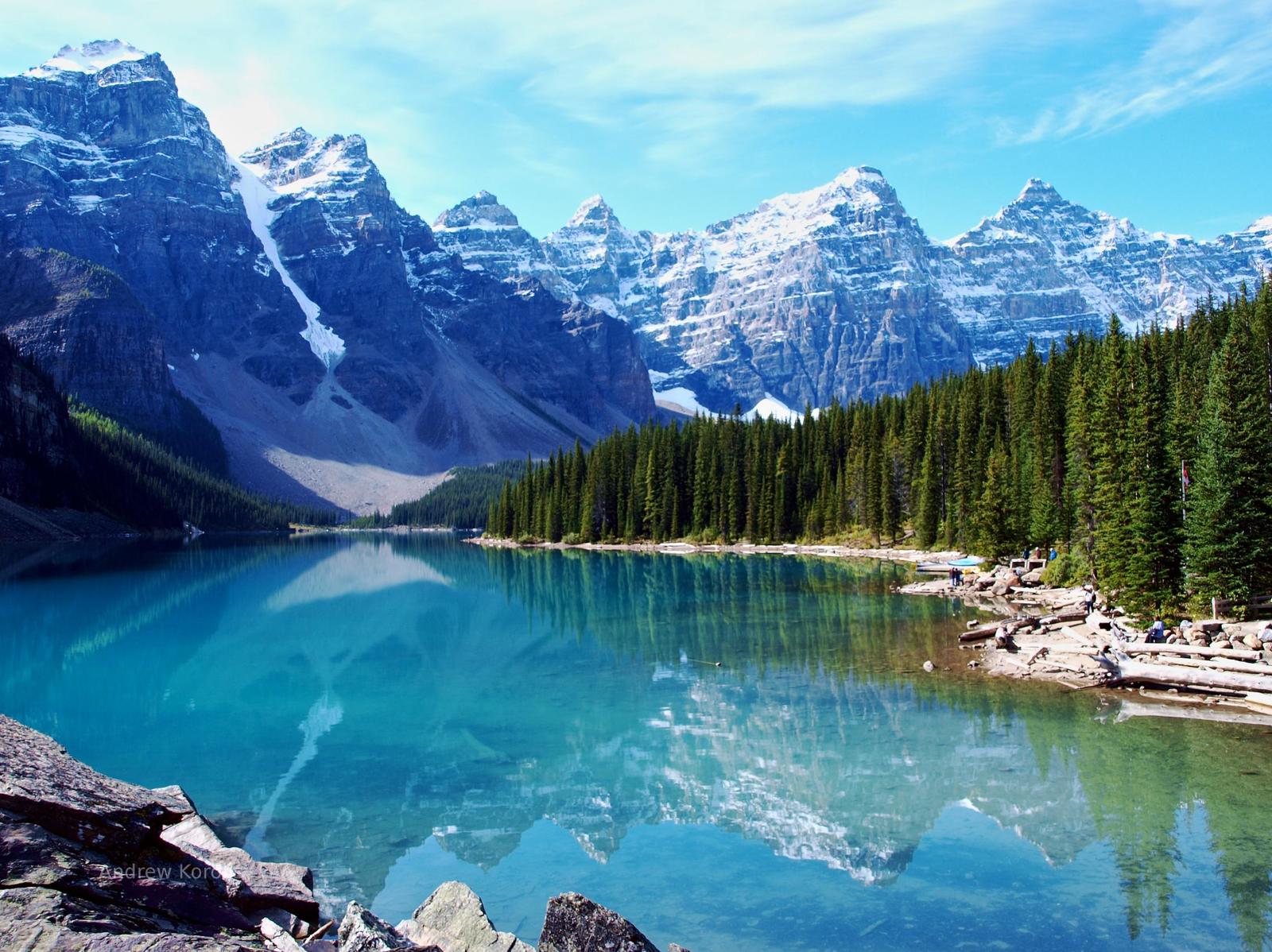 Moraine-Lake-in-Banff-National-Park.jpg