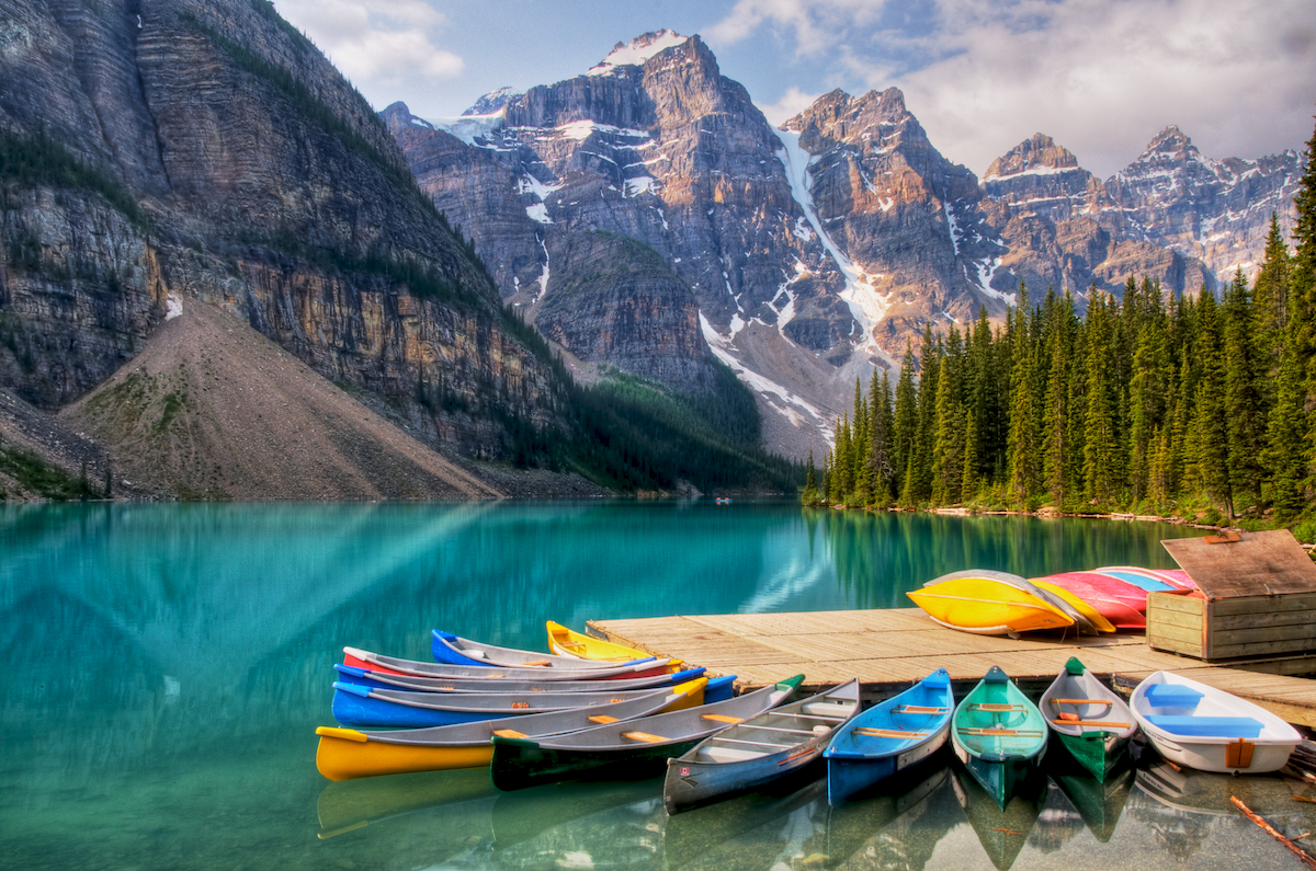 Moraine-Lake-is-only-half-the-size-of-its-nearby-neighbour-Lake-Louise.jpg