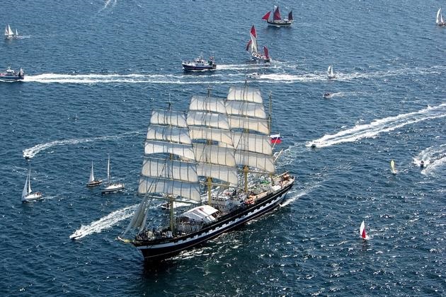 aerial-photography-of-Ship-parade-in-Brest-France.jpg