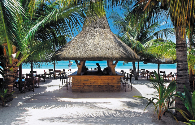 Beautiful-Honeymoon-places-in-world-in-mauritius-beach.jpg