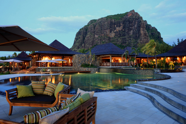Beautiful-Honeymoon-places-in-Les-Pavillons-Mauritius-Evening-View.jpg