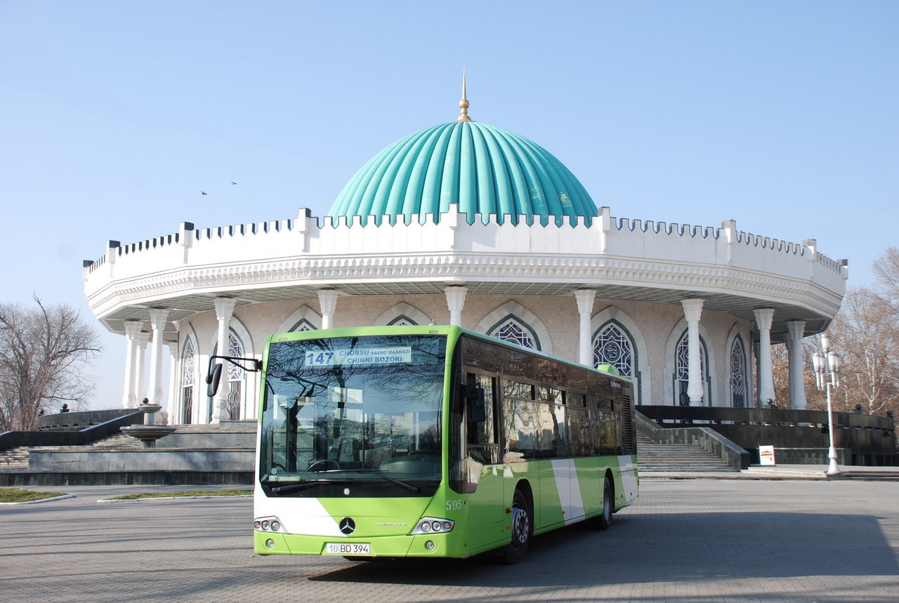 Tashkent-bus.jpg