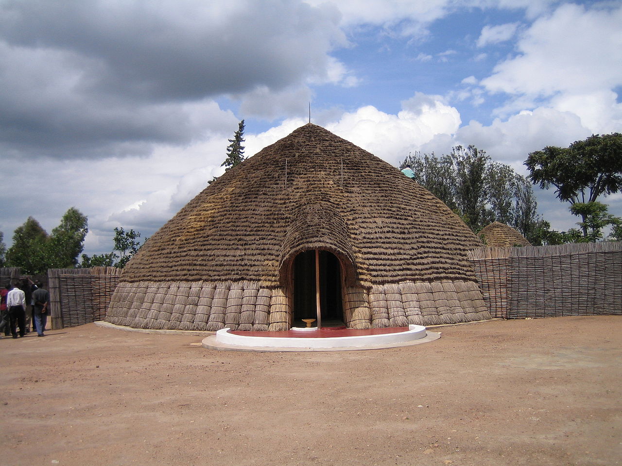 Nyanza-Mwami-Palace.jpg