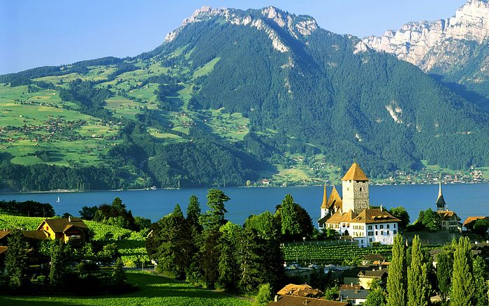 Spiez-Castle-Lake-Thun-Switzerland.jpg
