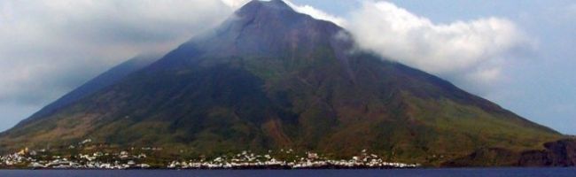 Aeolian-Islands-750x198.jpg