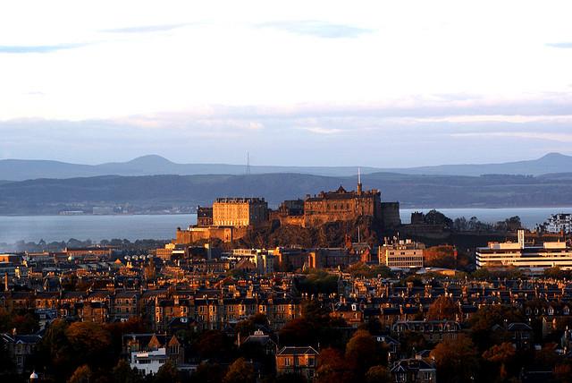 Edinburgh-Castle.jpg