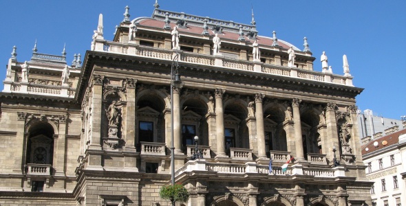 Budapest-Opera-House.jpg