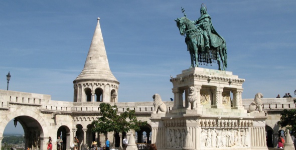 Fishermens-Bastion-is-a-favorite-lookout.jpg