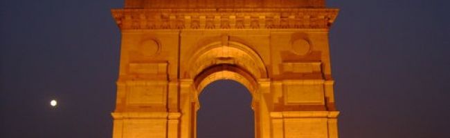 This-is-a-all-India-war-memorial.-India-gate-is-42-meter-high-500x198.jpg