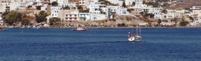 Antiparos-is-a-small-island-in-the-southern-Aegean-that-is-reachable-750x198.jpg