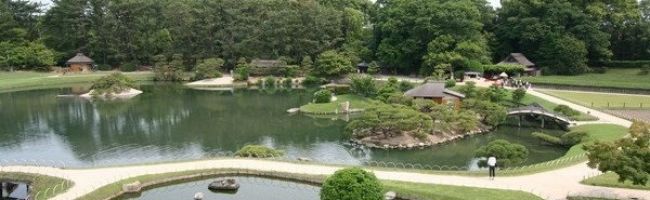 Three-Great-Gardens-of-Japan-Korakuen-600x198.jpg