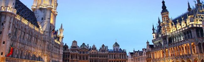 In-the-heart-of-Brussels-Old-Town-visitors-can-find-the-Grand-Place-or-Grote-Markt-630x198.jpg