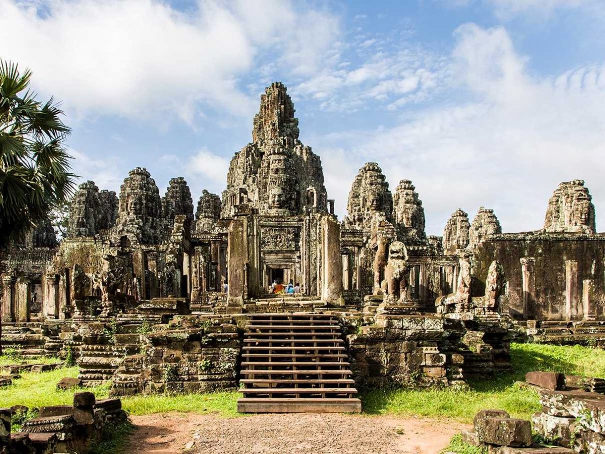 a-was-the-site-of-multiple-khmer-empire-capitals-from-the-9th-15th-centuries-the-12th-century-te.jpg