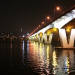 A-view-of-Wonhyo-Bridge-over-Han-River-in-Seoul-South-Korea-at-night-in-2006-150x150.jpg