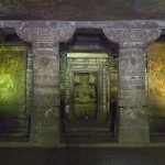 Ajanta-Hoehle-1-Blick-von-der-Haupthalle-in-die-Cella-Ajanta-Caves-150x150.jpg