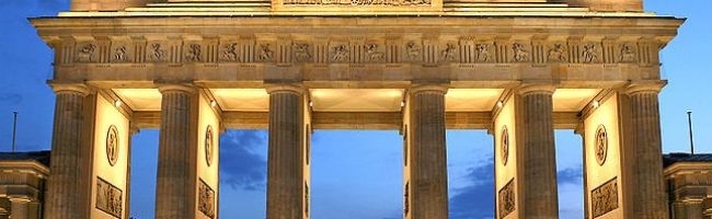 Brandenburger-Tor-abends-800x198.jpg