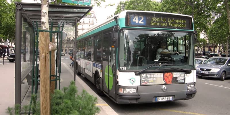 paris-bus-big.jpg