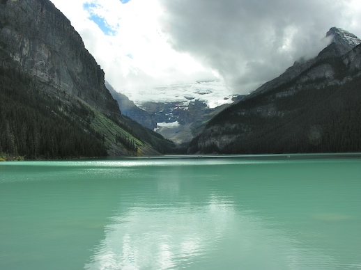 Lake_Louise_Alberta,_Canada2403.jpg