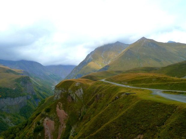 kazbegi_stepantsminda_800x600_qmg.jpg