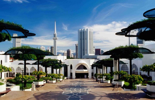 arab_travelers_malaysia_1397720523_561.jpg