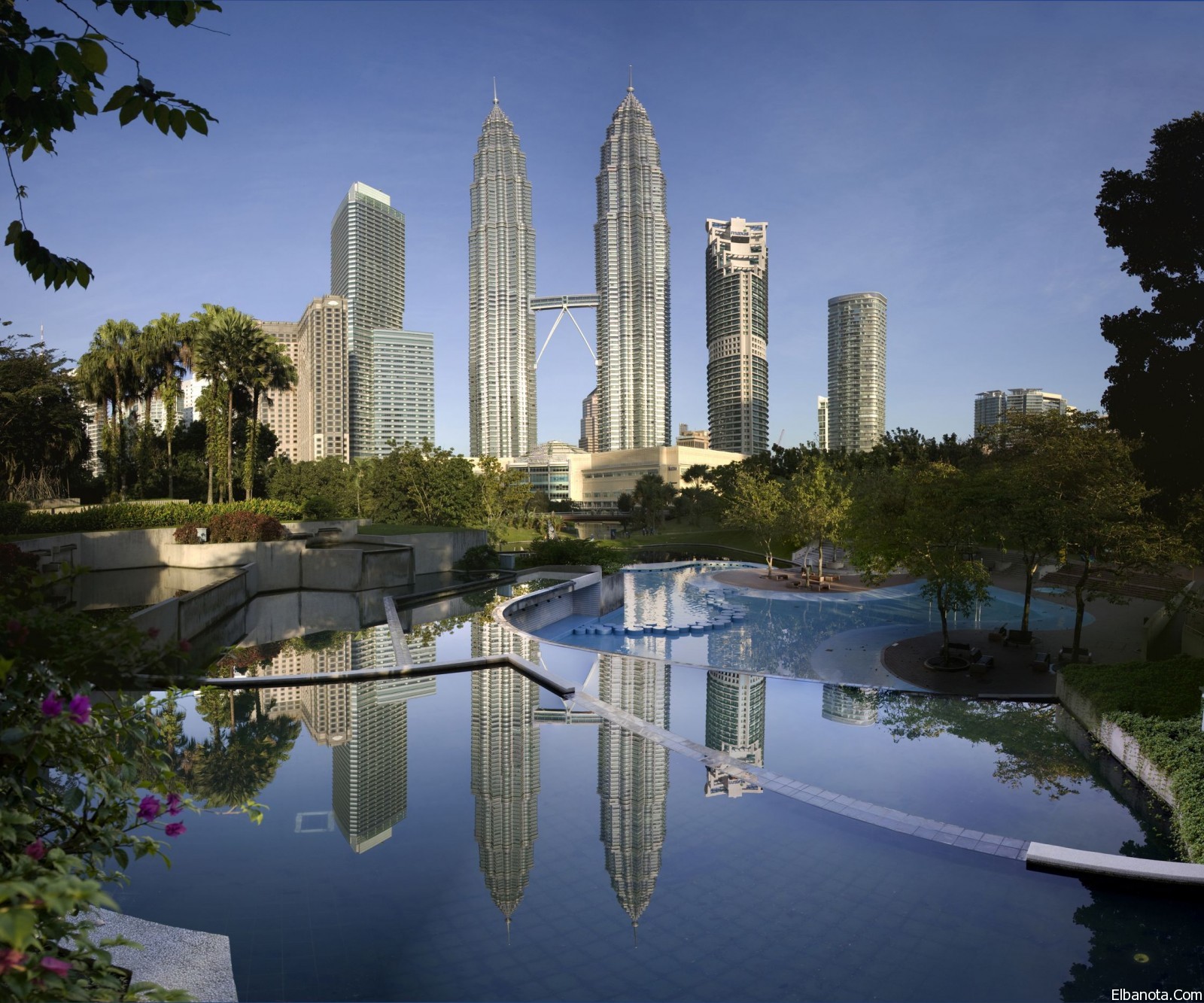 arab_travelers_malaysia_1397721191_334.jpg