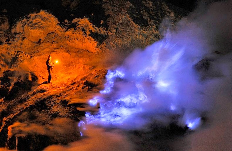 kawah-ijen-7%25255B8%25255D.jpg