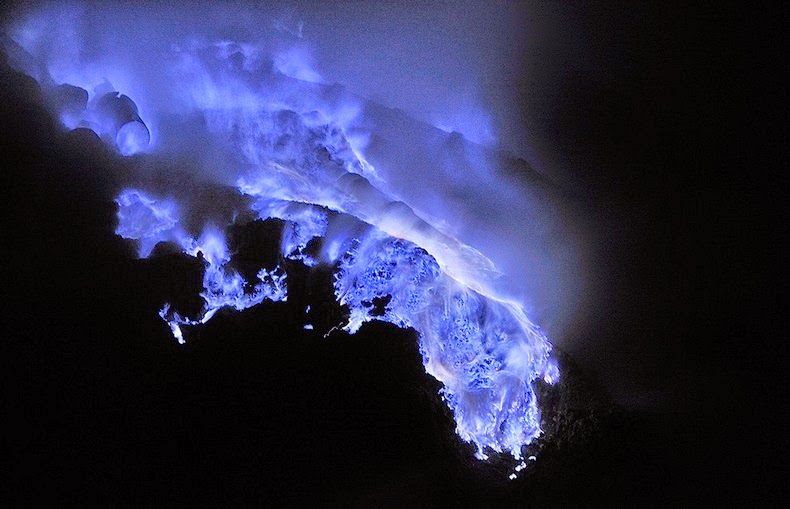 kawah-ijen-5%25255B12%25255D.jpg