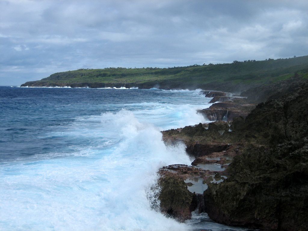 f-Niue-is-warm-tropical-with-heavy-rainfall.-There-are-missing-too-high-or-too-low-temperatures..jpg