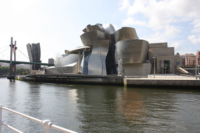 640px-Guggenheim_Museum_Bilbao_Ju2222.jpg