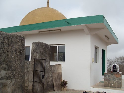 nabi-ayoub-s-tomb-salalah.jpg