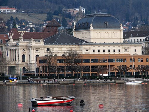 800px-zuerich_-_enge_-_opernhaus_img_1893.jpg